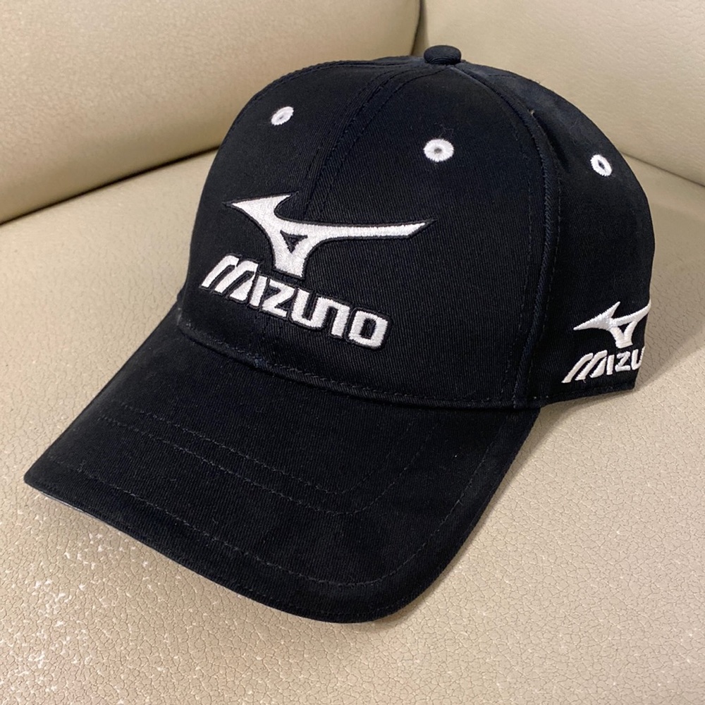 Mizuno Hat